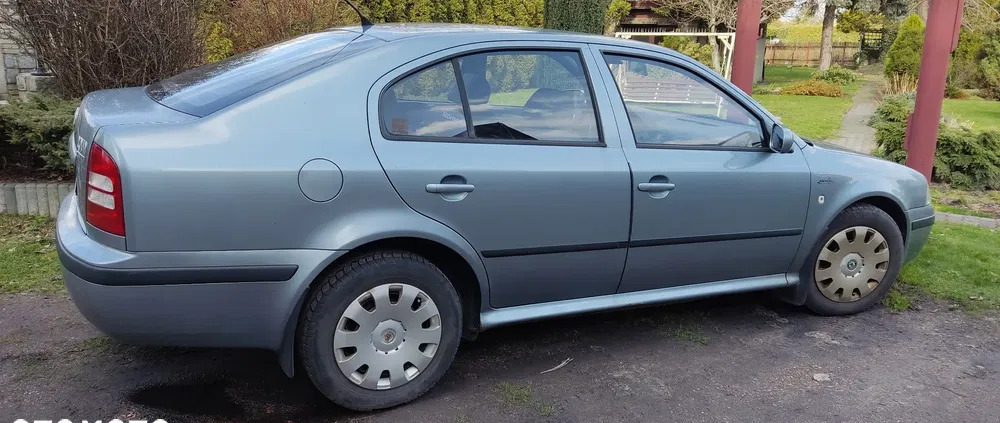 skoda octavia ogrodzieniec Skoda Octavia cena 6500 przebieg: 355000, rok produkcji 2004 z Ogrodzieniec